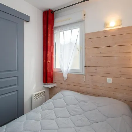 Apartment Balnearia - Appt Avec Piscine Partagee